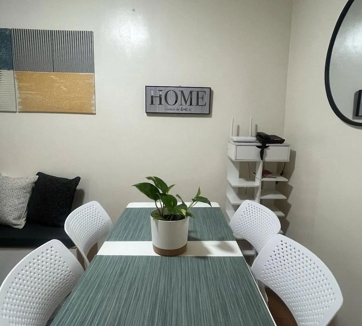 Apartment Wanderer'S Home At Seawind Condo Near Davao Airport